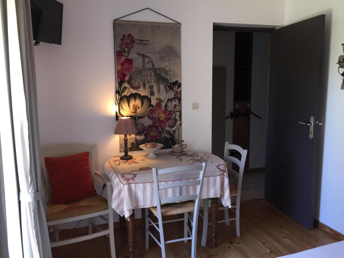 Au Mas Retz De Jade Bed and Breakfast Chauvé Εξωτερικό φωτογραφία